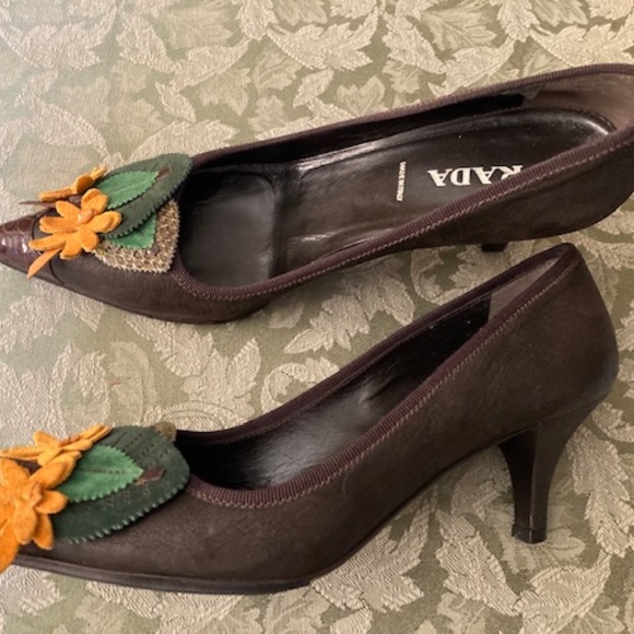 Prada Antic Ciclamino Heels - Picture 7 of 11